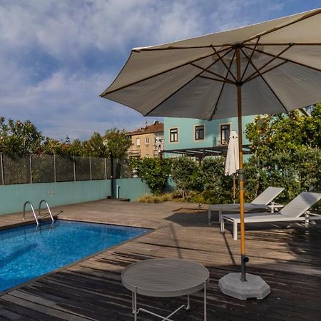 Lovelystay - Downtown Studio With Pool, Ac And Balcony Порту Экстерьер фото
